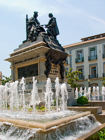 columbus and isabella statue