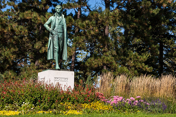 Schiller Statue